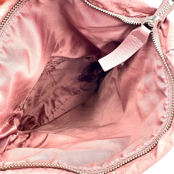 Lululemon On My Level Crossbody Bag - Picture 14 of 16